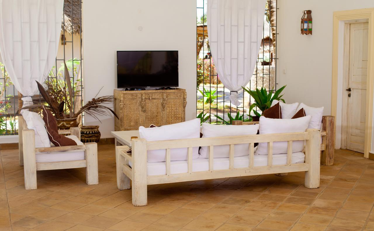 Villa Cesy Boutique Hotel Malindi Buitenkant foto